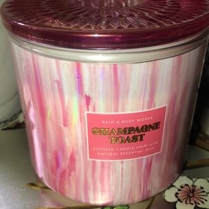 Bath and Bodyworks three wick candle champagne toast